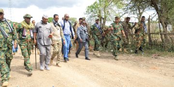 Minister Ali Hosh at the Frontlines
