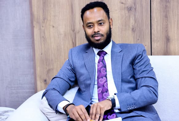 Muuqaalka Guud: Agaasimaha Guud ee Wasaaradda Arrimaha Gudaha, Federaalka iyo Dib-u-heshiisiinta mudane…